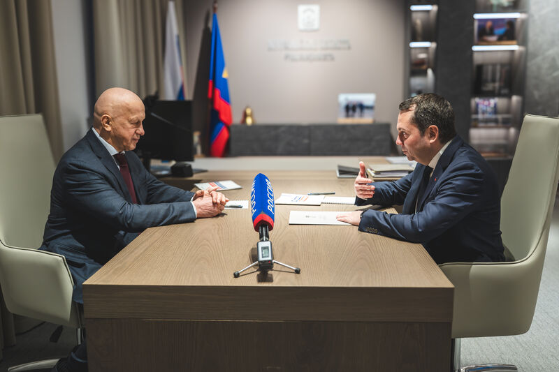 Юрий Трутнев и Андрей Чибис обсудили социально-экономическое развитие Мурманской области