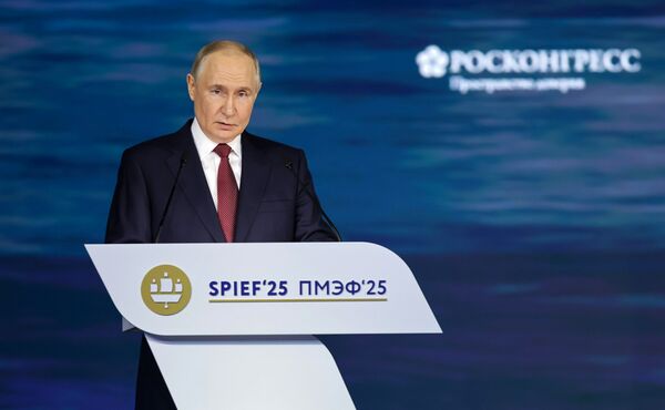 Губернатор Андрей Чибис дал комментарий по выступлению Владимира Путина на пленарном заседании в рамках ПМЭФ-2025