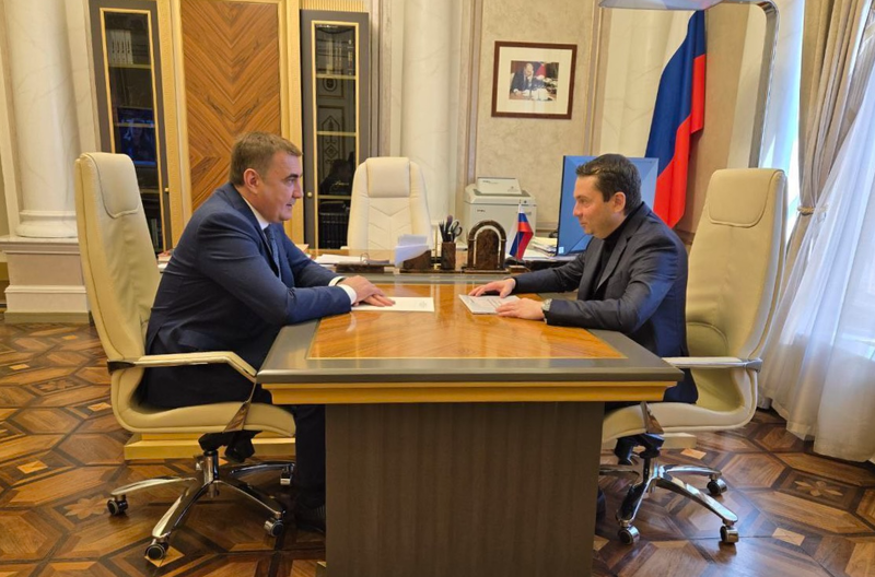 Assistant to the President of the Russian Federation Alexey Dyumin held a working meeting with the Governor of the Murmansk region