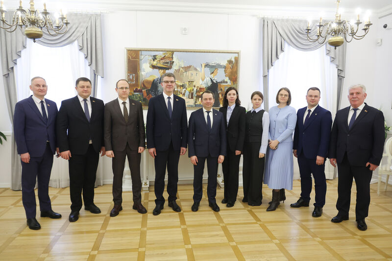 Губернатор Андрей Чибис в рамках рабочей поездки в Республику Беларусь провел ряд встреч, направленных на укрепление межрегионального сотрудничества