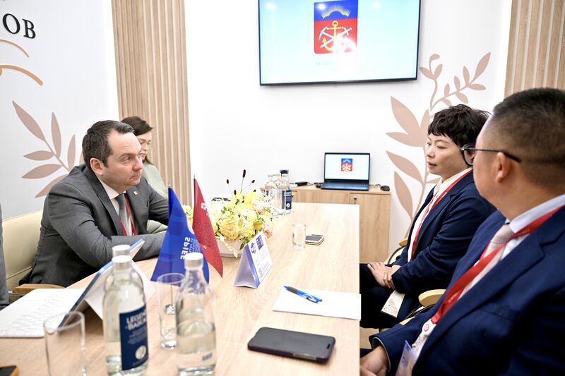 ПМЭФ-2026: порт Мурманск встретит контейнеровоз NewNew Shipping Line в августе 2026 года