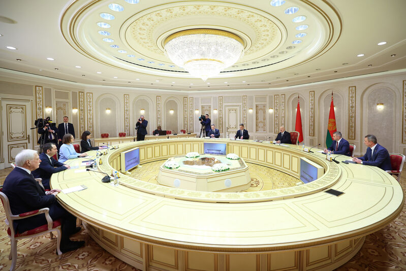 Губернатор Андрей Чибис и Президент Республики Беларусь Александр Лукашенко обсудили развитие совместных логистических проектов