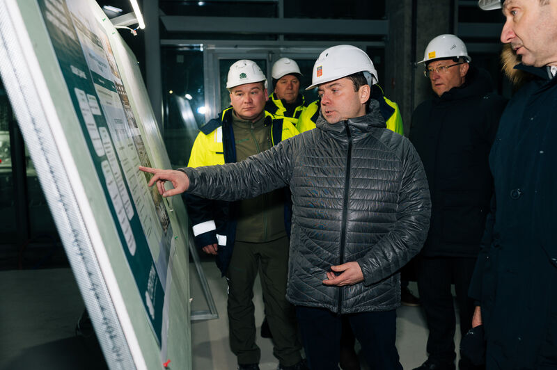 Governor Andrey Chibis assessed the progress of the construction of a new terminal complex at Murmansk airport