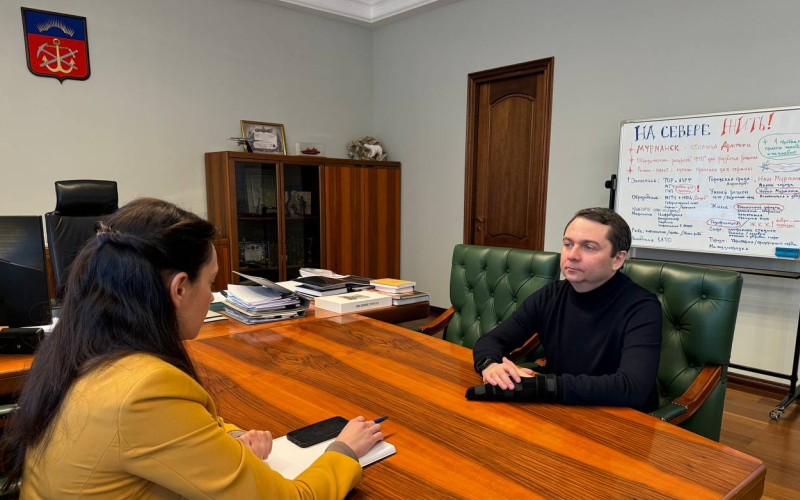 Губернатор Андрей Чибис провёл рабочую встречу с министром развития Арктики и экономики Мурманской области Светланой Панфиловой