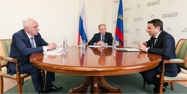 Russian Security Council Secretary Nikolai Patrushev held a trilateral meeting with Presidential Envoy to the Northwestern Federal District Alexander Gutan and Governor of the Murmansk Region Andrey Chibis