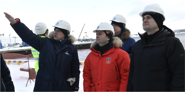Alexey Chekunkov and Andrey Chibis visited the industrial site of the Center for the Construction of Large - capacity Marine Structures of NOVATEK-Murmansk LLC